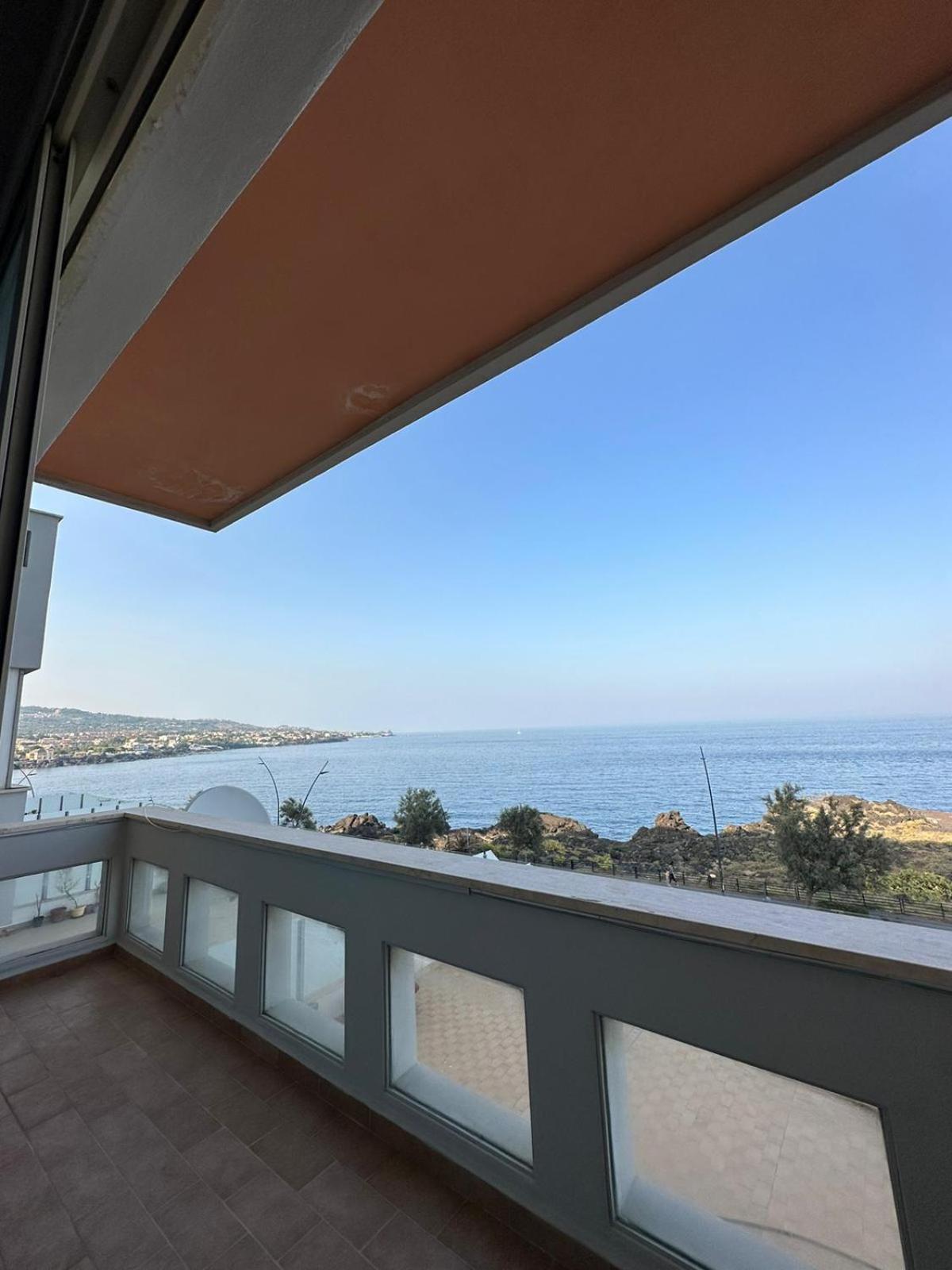 Perla Marina Sea View Apartment Κατάνια Εξωτερικό φωτογραφία