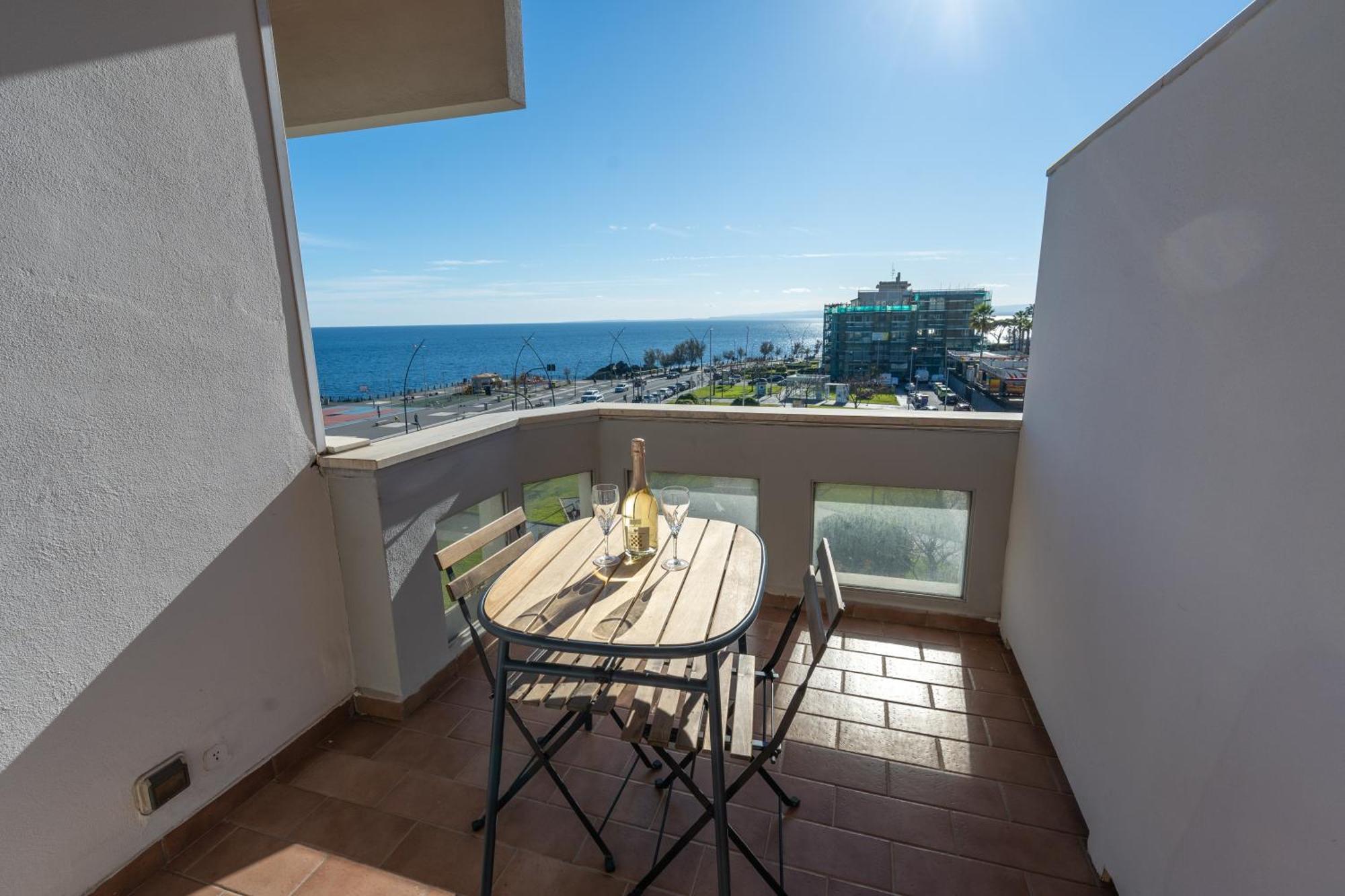 Perla Marina Sea View Apartment Κατάνια Εξωτερικό φωτογραφία