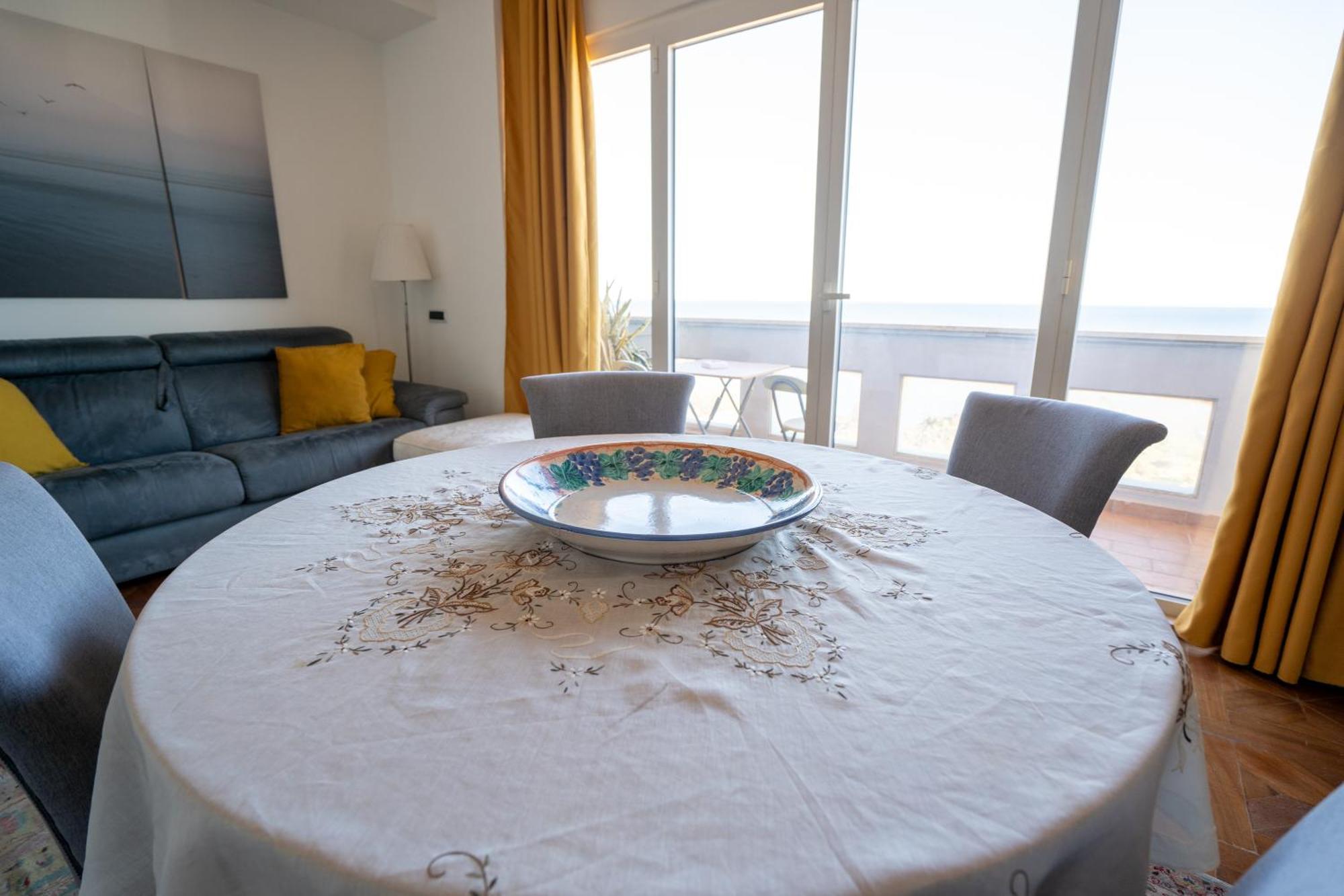Perla Marina Sea View Apartment Κατάνια Εξωτερικό φωτογραφία