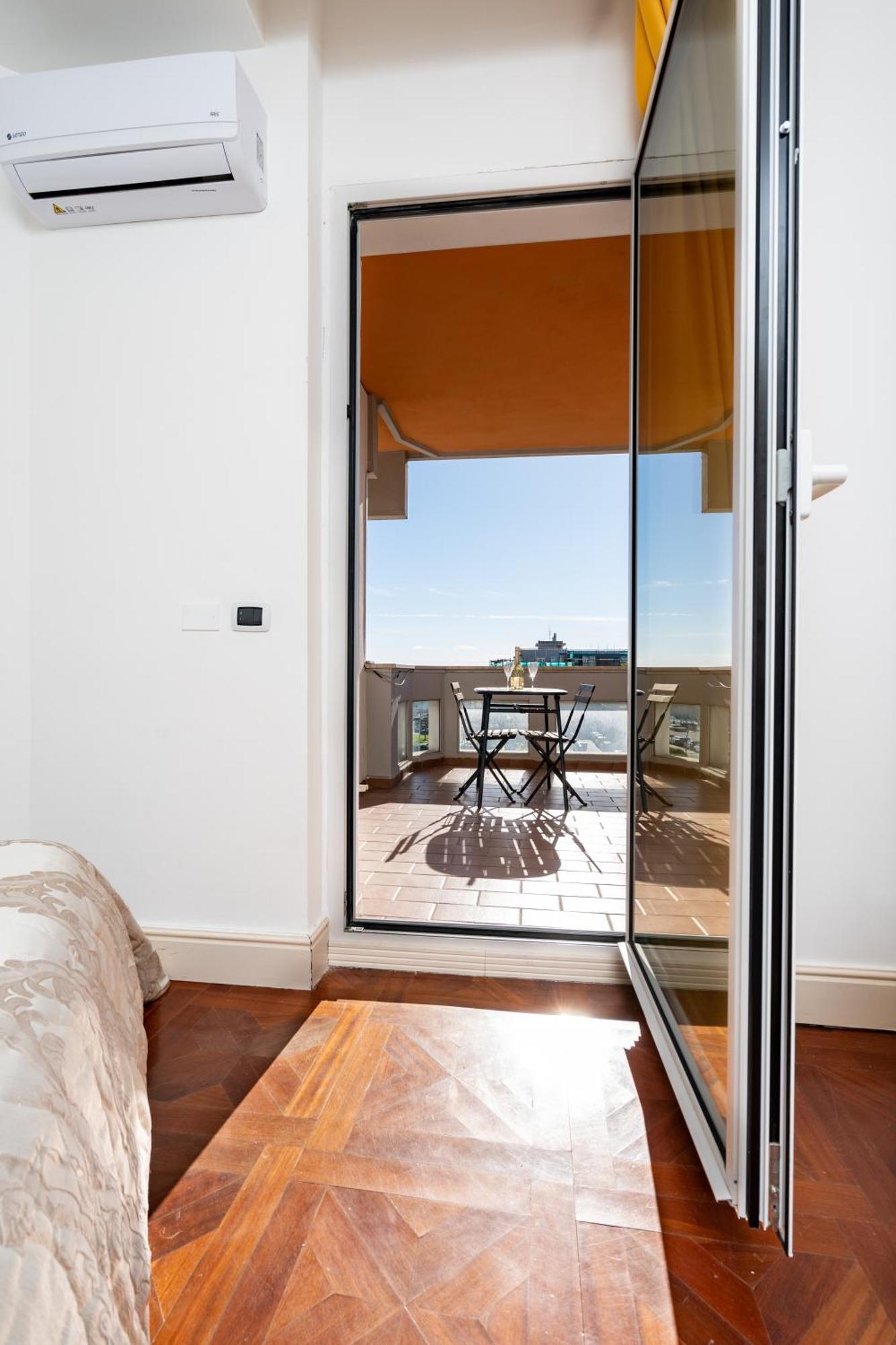Perla Marina Sea View Apartment Κατάνια Εξωτερικό φωτογραφία