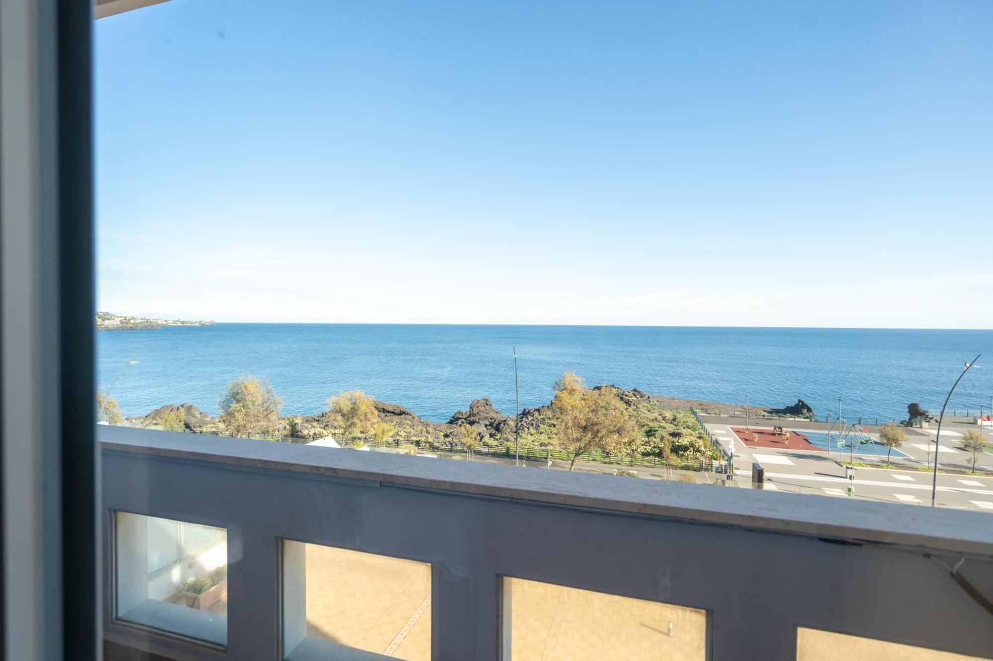 Perla Marina Sea View Apartment Κατάνια Εξωτερικό φωτογραφία